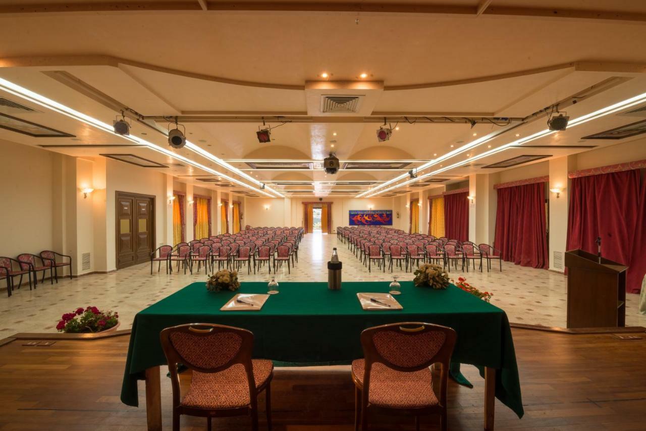 Th Cinisi - Florio Park Hotel Exterior photo